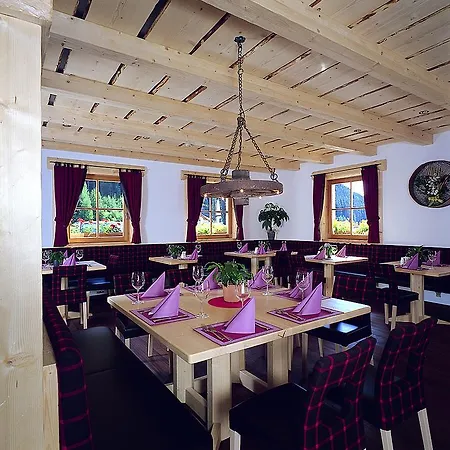 Aparthotel Restaurant Rusctlea